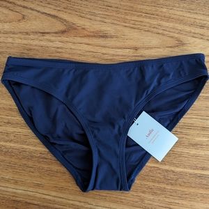 Andie The Bikini Bottom Navy Flat Small